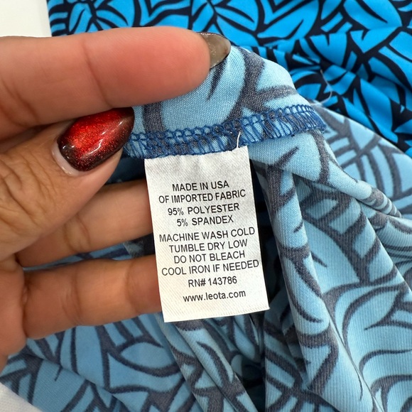 Leota Blue Leaf Print Essential Dress Size M Stretch Travel Dress - Picture 6 of 6